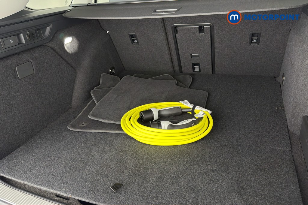 Volkswagen Passat Life Automatic Petrol Plug-In Hybrid Estate - Stock Number (1655494) - 34th supplementary image