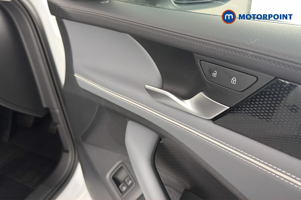 Volkswagen Passat Life Automatic Petrol Plug-In Hybrid Estate - Stock Number (1655494) - 42nd supplementary image