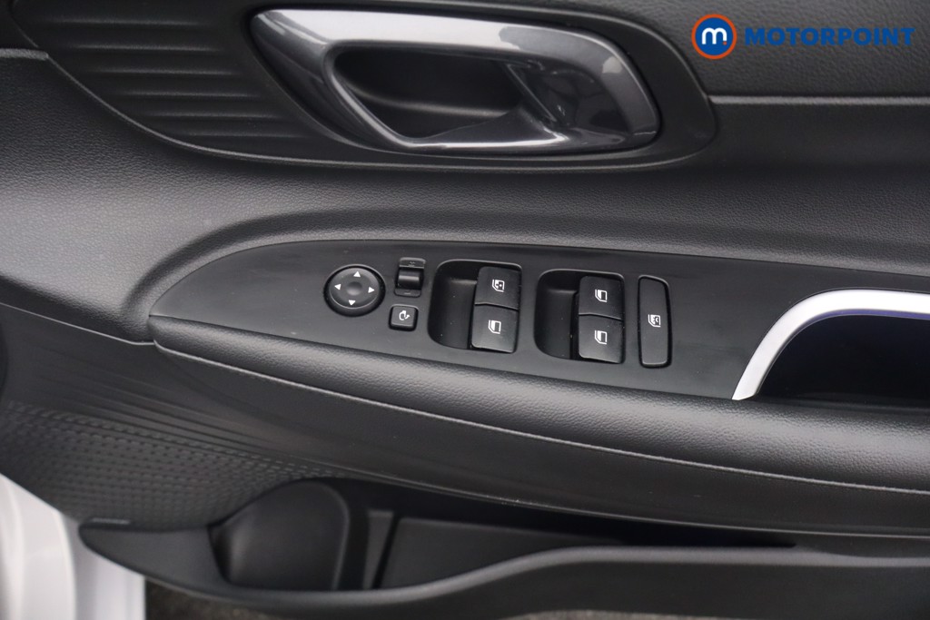 Hyundai I20 Ultimate Automatic Petrol Hatchback - Stock Number (1656403) - 18th supplementary image