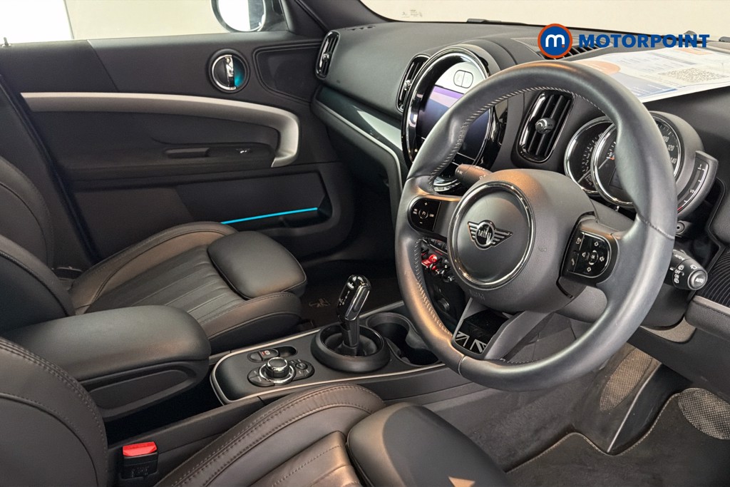 Mini Countryman Cooper Exclusive Automatic Petrol SUV - Stock Number (1656457) - 2nd supplementary image