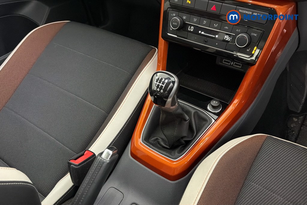 Volkswagen T-Cross SEL Manual Petrol SUV - Stock Number (1656510) - 15th supplementary image