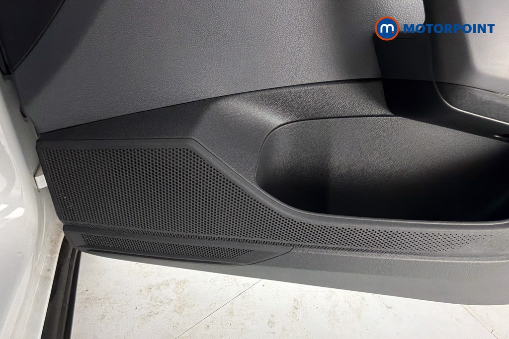 Volkswagen T-Cross SEL Manual Petrol SUV - Stock Number (1656510) - 21st supplementary image