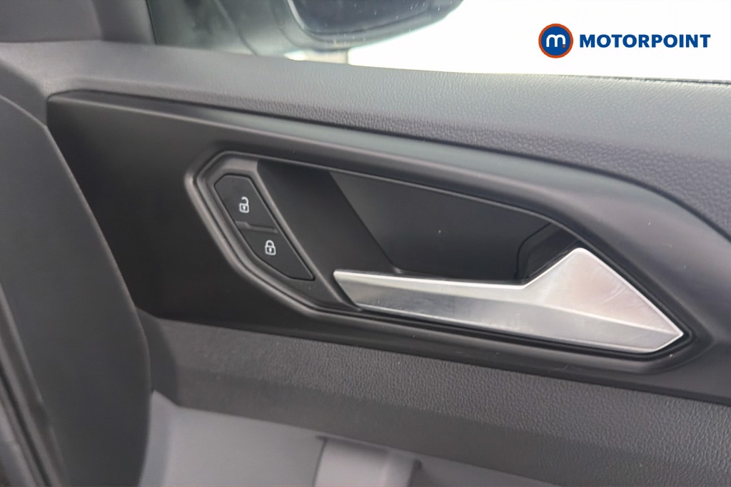 Volkswagen T-Cross SEL Manual Petrol SUV - Stock Number (1656510) - 42nd supplementary image