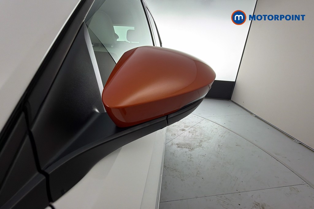 Volkswagen T-Cross SEL Manual Petrol SUV - Stock Number (1656510) - 43rd supplementary image