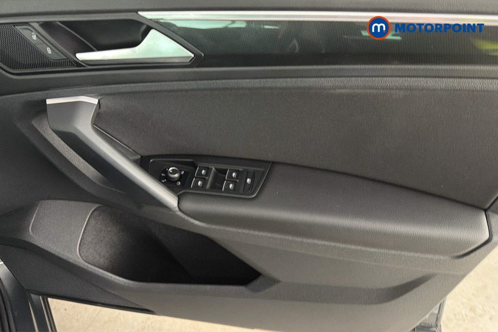 Volkswagen Tiguan SEL Manual Diesel SUV - Stock Number (1656517) - 19th supplementary image
