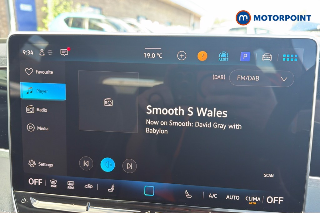 Volkswagen Passat Life Automatic Petrol Plug-In Hybrid Estate - Stock Number (1656629) - 9th supplementary image