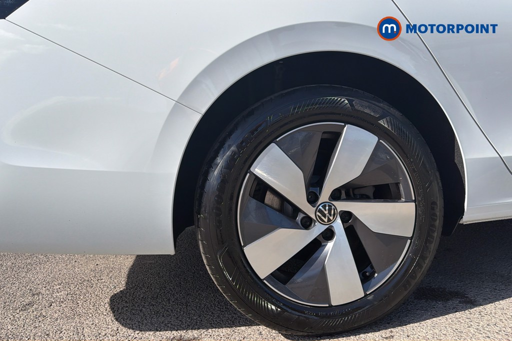 Volkswagen Passat Life Automatic Petrol Plug-In Hybrid Estate - Stock Number (1656629) - 49th supplementary image