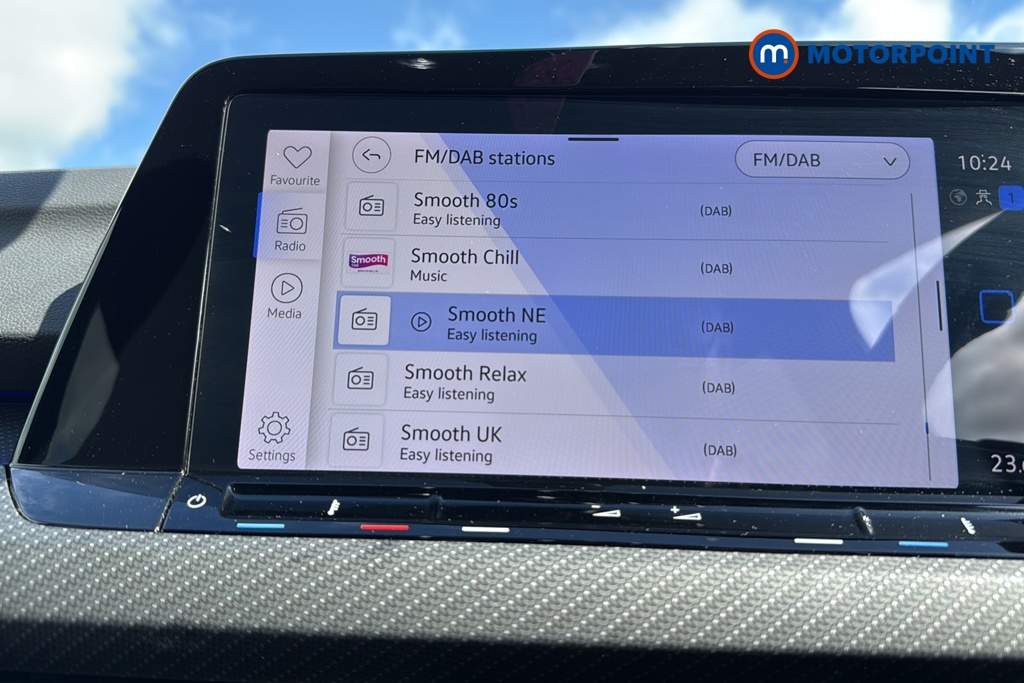 Volkswagen Golf R-Line Automatic Petrol Hatchback - Stock Number (1656815) - 8th supplementary image