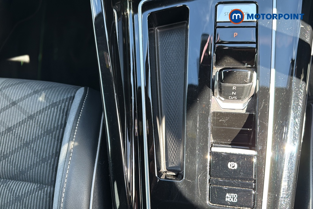 Volkswagen Golf R-Line Automatic Petrol Hatchback - Stock Number (1656815) - 15th supplementary image