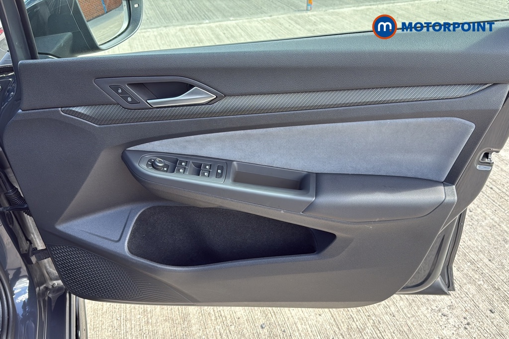Volkswagen Golf R-Line Automatic Petrol Hatchback - Stock Number (1656815) - 18th supplementary image