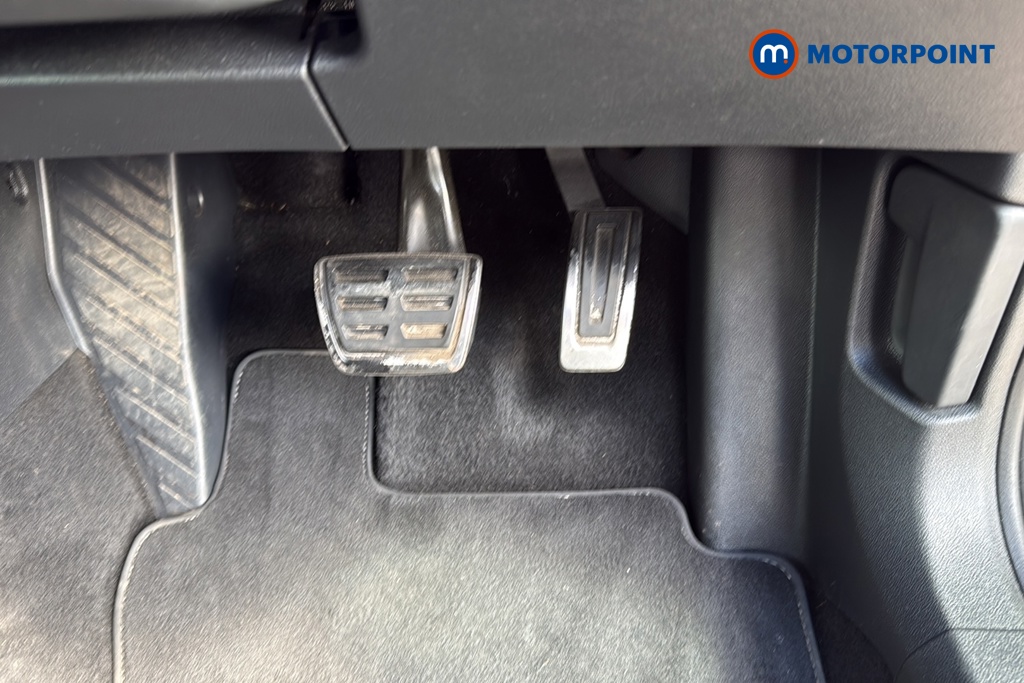Volkswagen Golf R-Line Automatic Petrol Hatchback - Stock Number (1656815) - 24th supplementary image