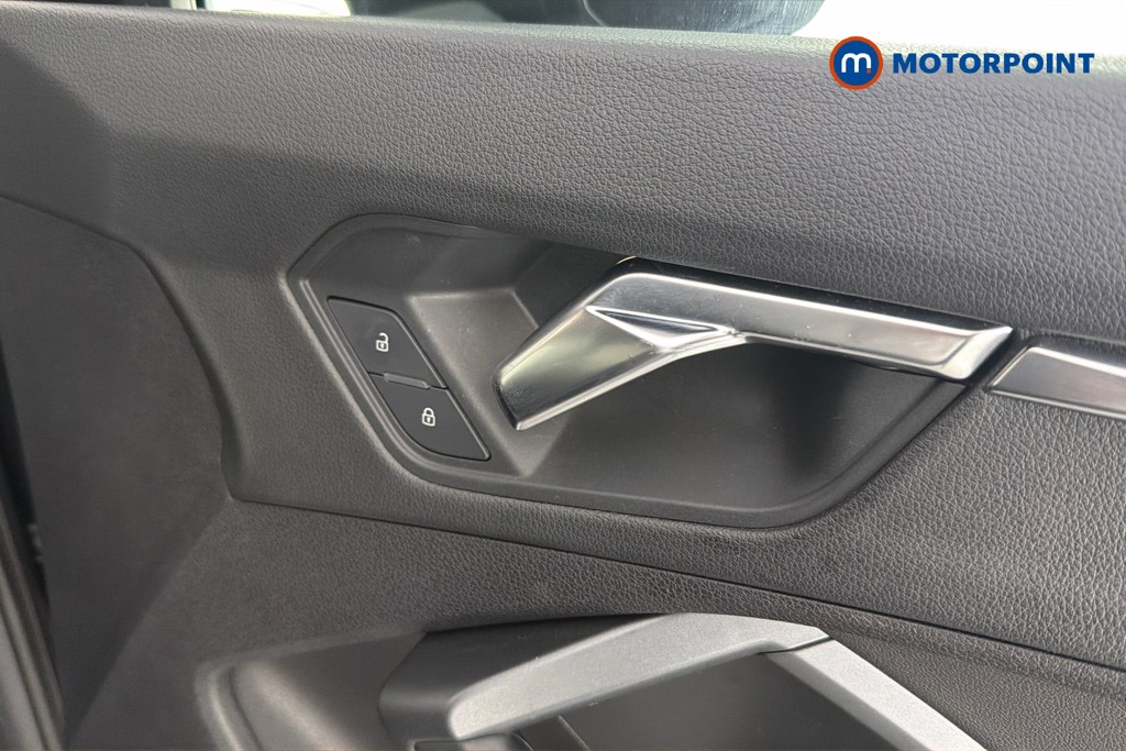 Audi Q3 Vorsprung Automatic Petrol SUV - Stock Number (1656858) - 42nd supplementary image
