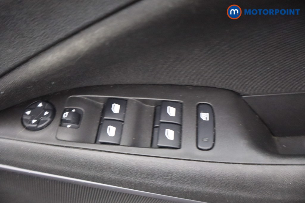 Vauxhall Crossland Se Nav Premium Manual Diesel SUV - Stock Number (1656915) - 10th supplementary image