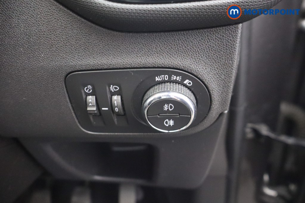 Vauxhall Crossland Se Nav Premium Manual Diesel SUV - Stock Number (1656915) - 11th supplementary image