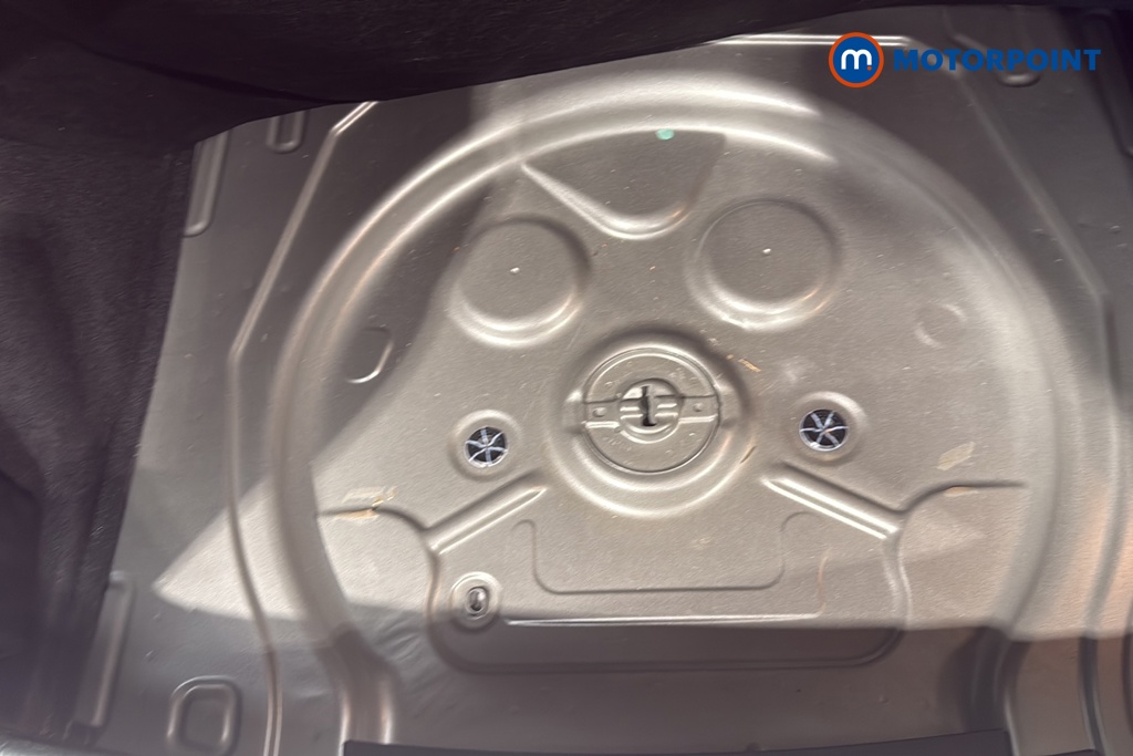 Volkswagen Tiguan Life Automatic Diesel SUV - Stock Number (1657044) - 33rd supplementary image