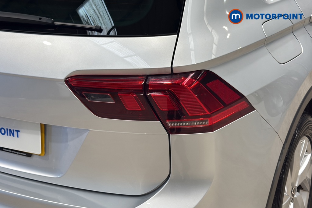Volkswagen Tiguan Life Automatic Diesel SUV - Stock Number (1657044) - 36th supplementary image