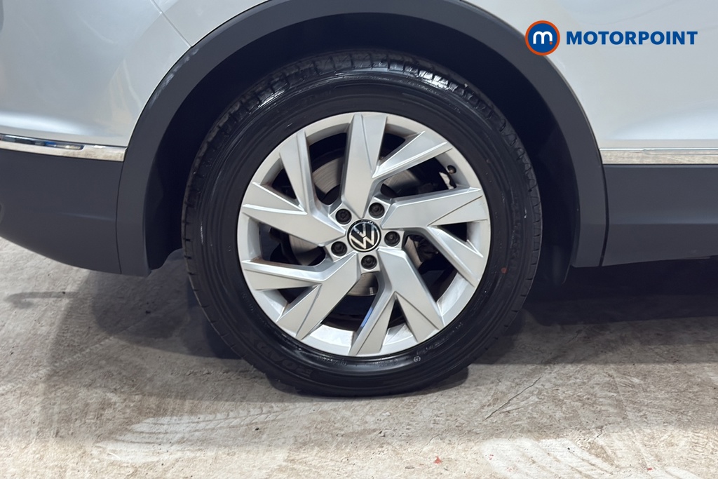 Volkswagen Tiguan Life Automatic Diesel SUV - Stock Number (1657044) - 46th supplementary image