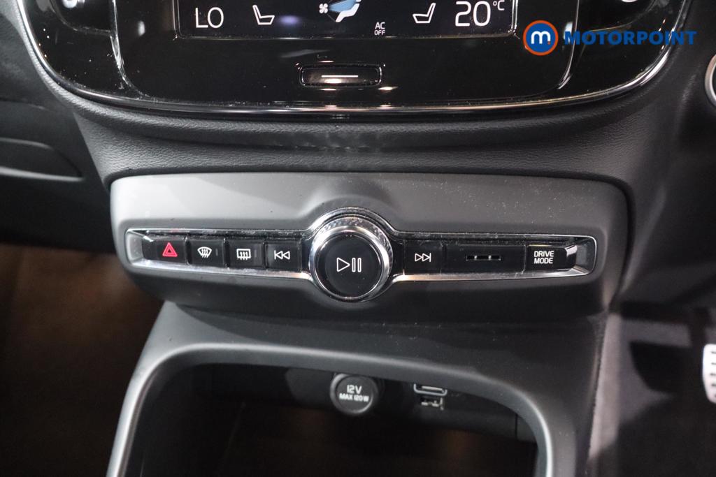 Volvo Xc40 R Design Pro Automatic Petrol SUV - Stock Number (1657251) - 3rd supplementary image