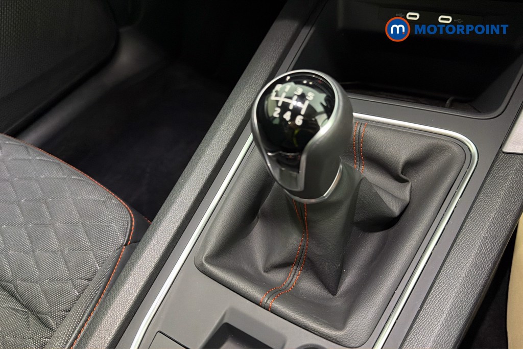 Seat Leon FR Manual Petrol Estate - Stock Number (1657486) - 15th supplementary image