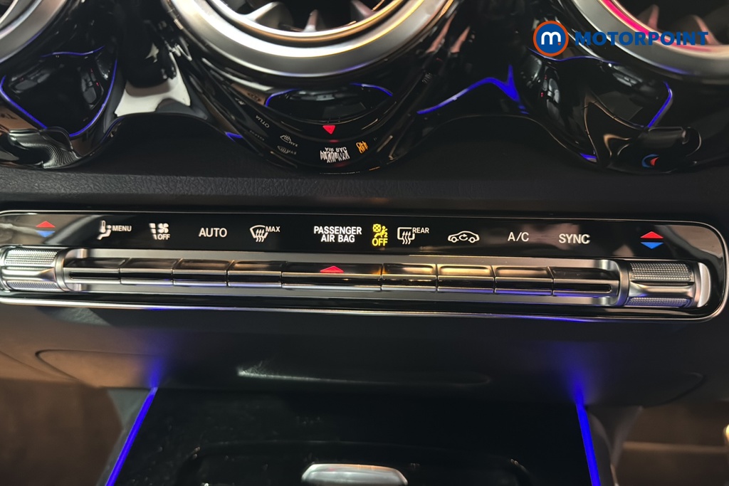 Mercedes-Benz GLB Amg Line Automatic Petrol SUV - Stock Number (1658067) - 12th supplementary image