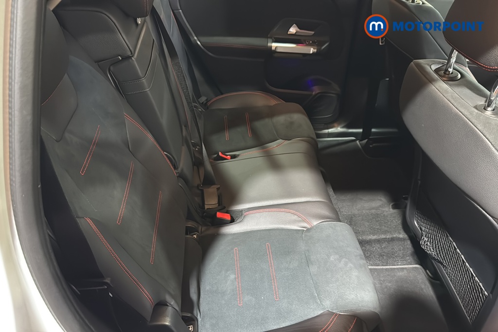 Mercedes-Benz GLB Amg Line Automatic Petrol SUV - Stock Number (1658067) - 25th supplementary image