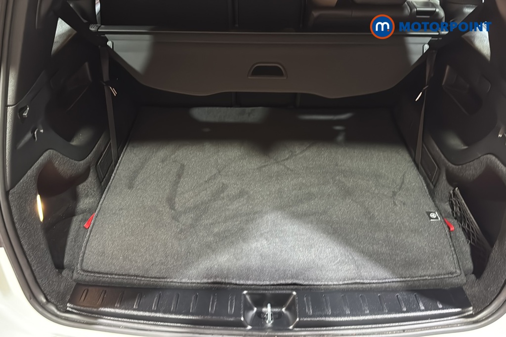 Mercedes-Benz GLB Amg Line Automatic Petrol SUV - Stock Number (1658067) - 30th supplementary image