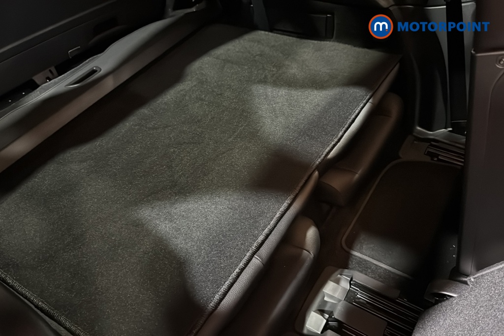 Mercedes-Benz GLB Amg Line Automatic Petrol SUV - Stock Number (1658067) - 31st supplementary image