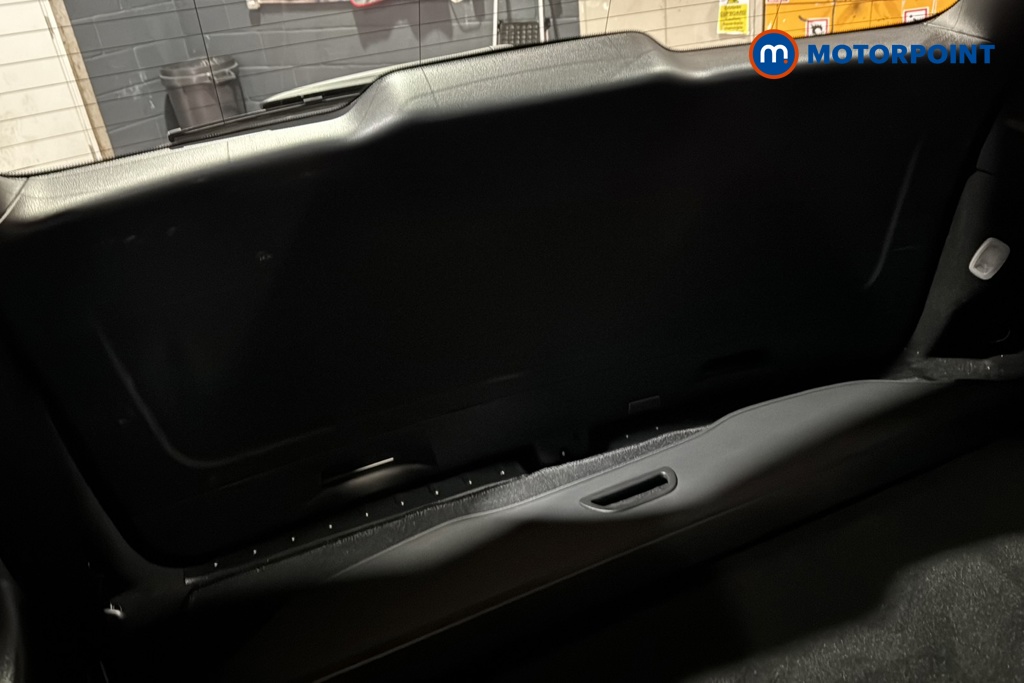 Mercedes-Benz GLB Amg Line Automatic Petrol SUV - Stock Number (1658067) - 32nd supplementary image