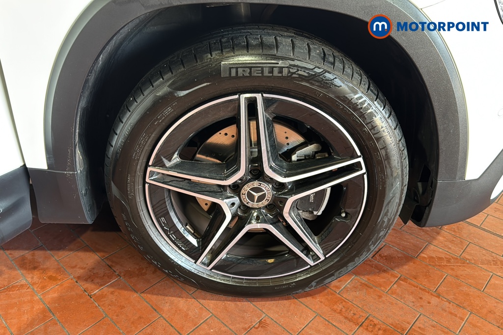Mercedes-Benz GLB Amg Line Automatic Petrol SUV - Stock Number (1658067) - 47th supplementary image