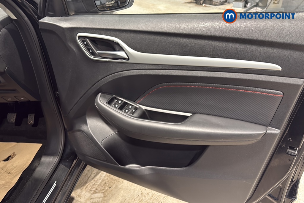 Mg Motor Uk ZS Exclusive Manual Petrol SUV - Stock Number (1658114) - 18th supplementary image