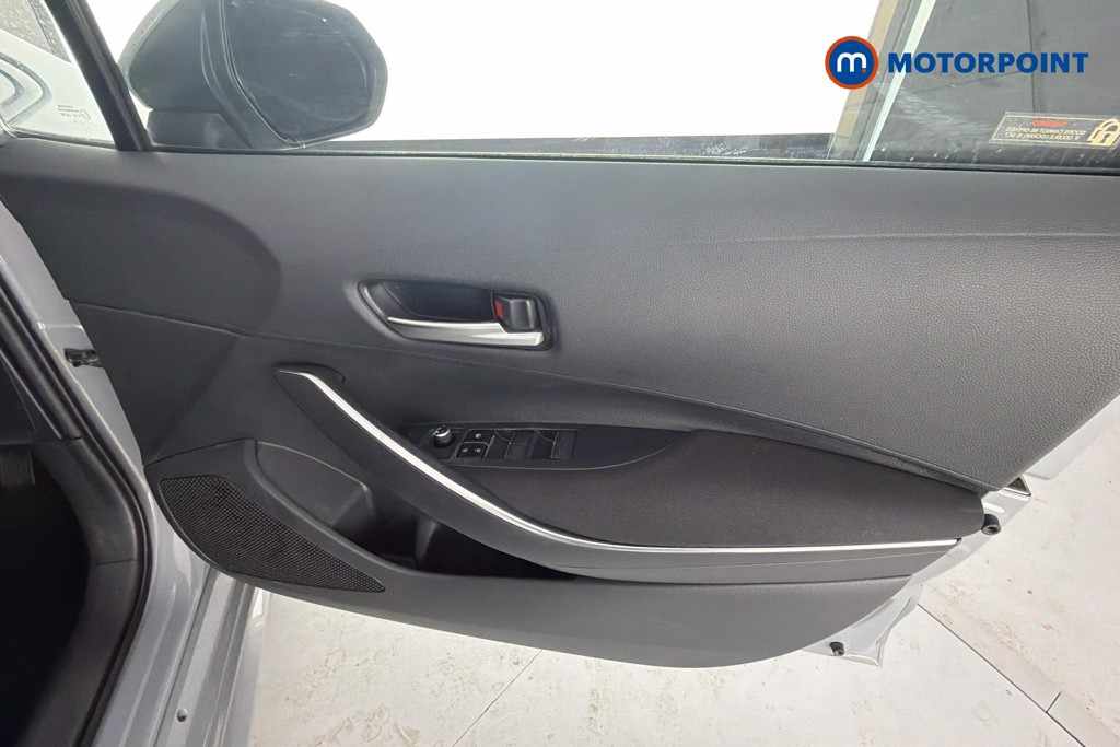 Toyota Corolla Icon Automatic Petrol-Electric Hybrid Hatchback - Stock Number (1658201) - 19th supplementary image