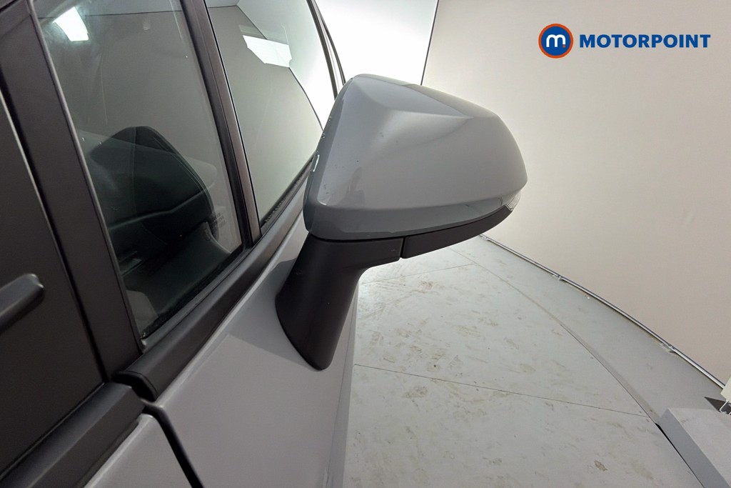 Toyota Corolla Icon Automatic Petrol-Electric Hybrid Hatchback - Stock Number (1658201) - 43rd supplementary image