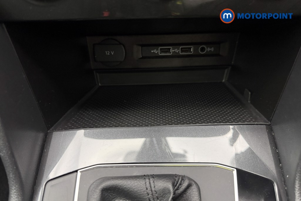 Volkswagen Tiguan SEL Automatic Petrol SUV - Stock Number (1594341) - 14th supplementary image