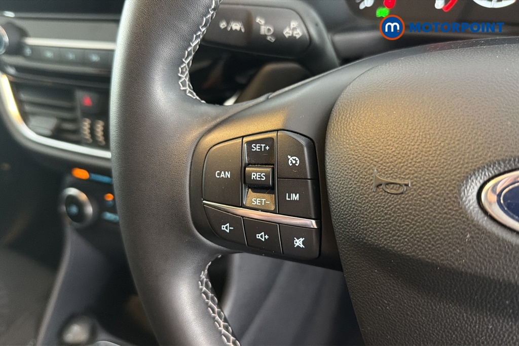 Ford Fiesta Titanium Manual Petrol Hatchback - Stock Number (1628700) - 4th supplementary image