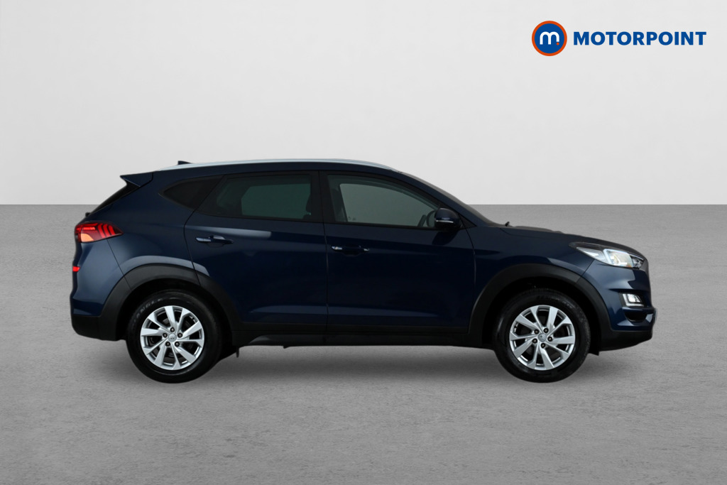 Hyundai Tucson Se Nav Manual Petrol SUV - Stock Number (1642265) - Drivers side