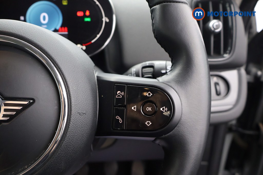 Mini Countryman Cooper Classic Manual Petrol SUV - Stock Number (1643985) - 4th supplementary image