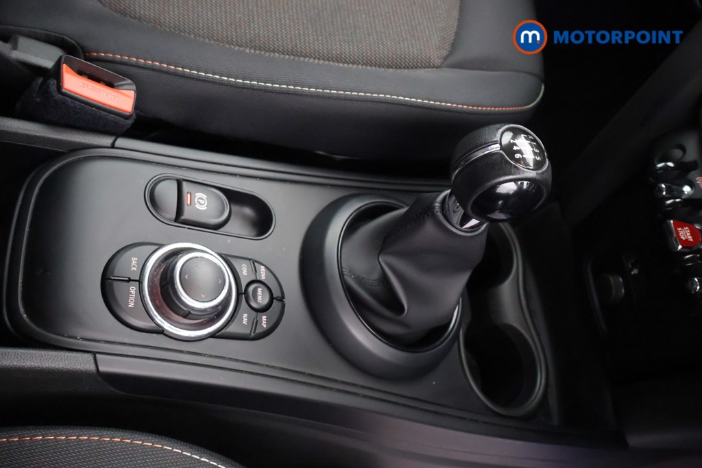 Mini Countryman Cooper Classic Manual Petrol SUV - Stock Number (1643985) - 7th supplementary image