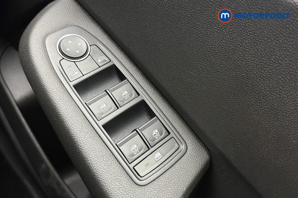 Renault Clio Evolution Manual Petrol Hatchback - Stock Number (1644608) - 16th supplementary image