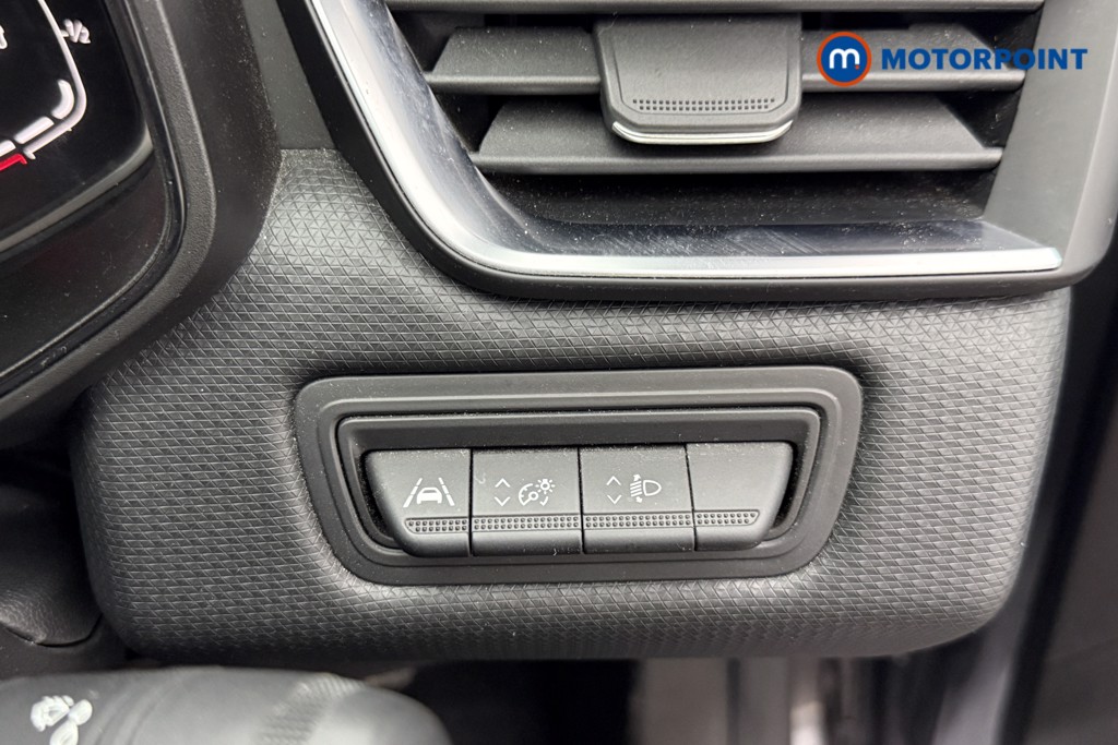 Renault Clio Evolution Manual Petrol Hatchback - Stock Number (1644608) - 17th supplementary image