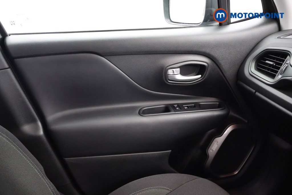 Jeep Renegade North Star Automatic Petrol SUV - Stock Number (1646790) - 11th supplementary image