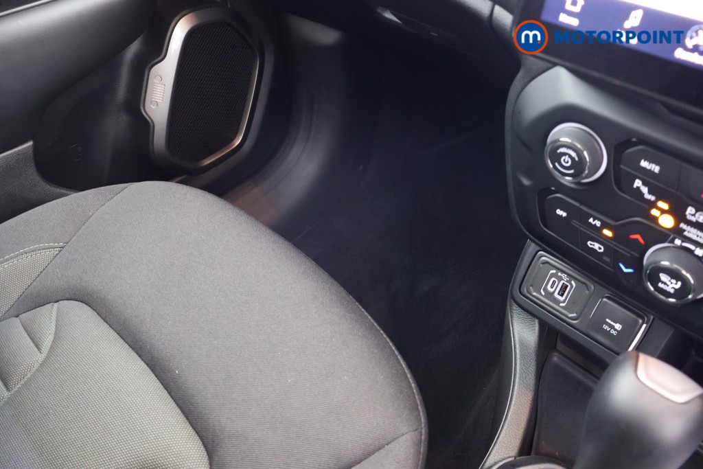 Jeep Renegade North Star Automatic Petrol SUV - Stock Number (1646790) - 12th supplementary image