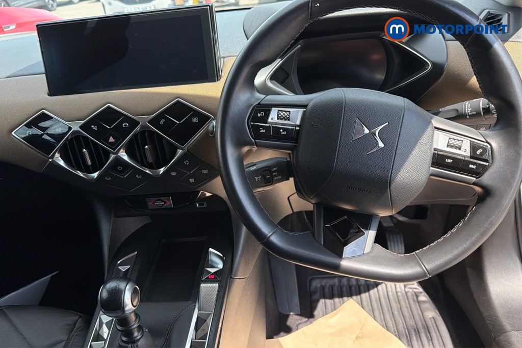DS Ds 3 Prestige Manual Petrol SUV - Stock Number (1647438) - 2nd supplementary image