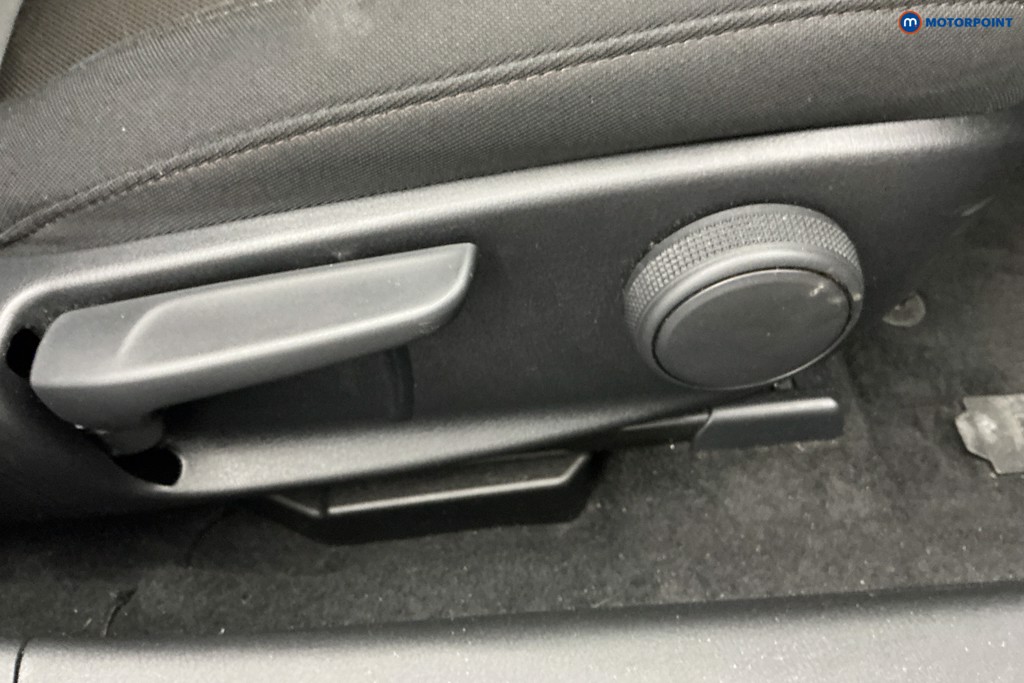 Mazda 3 Centre-Line Manual Petrol Hatchback - Stock Number (1648014) - 22nd supplementary image