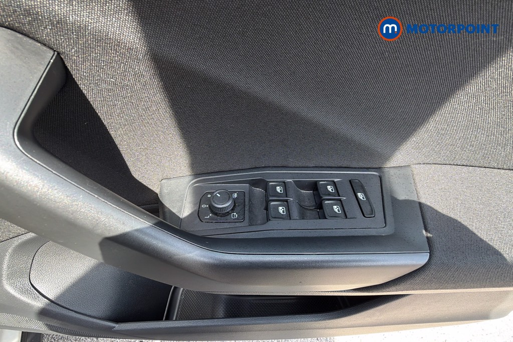 Volkswagen T-Roc Life Manual Petrol SUV - Stock Number (1648416) - 20th supplementary image