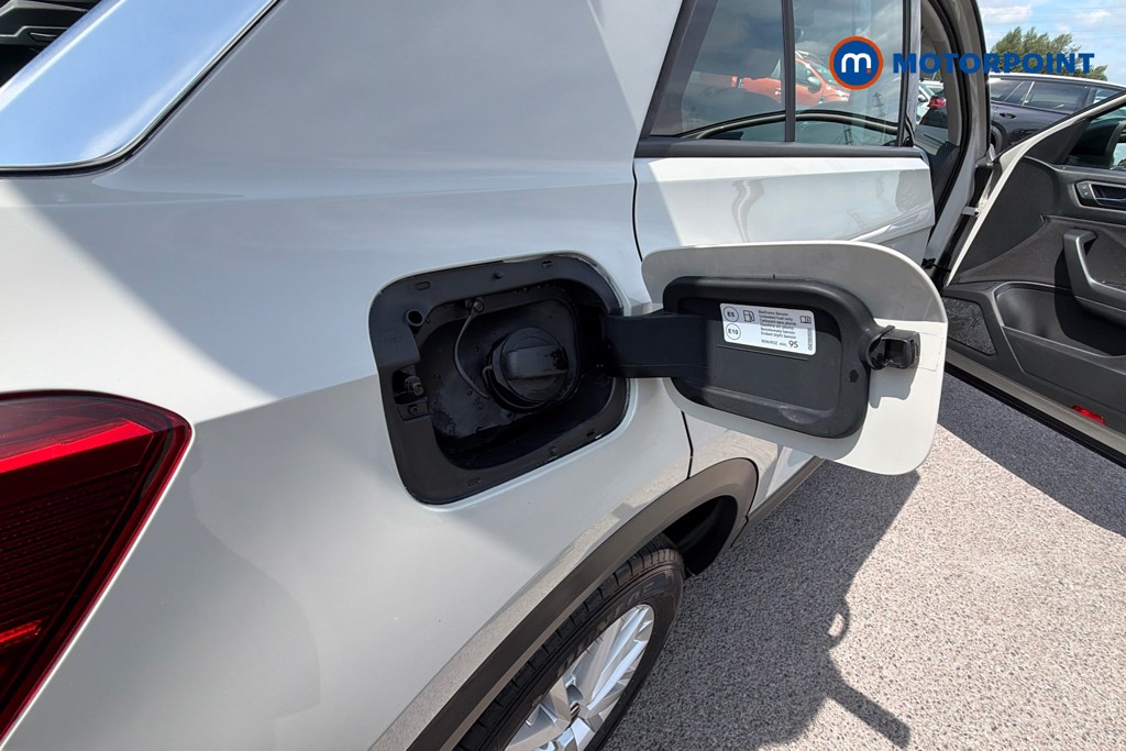 Volkswagen T-Roc Life Manual Petrol SUV - Stock Number (1648416) - 41st supplementary image