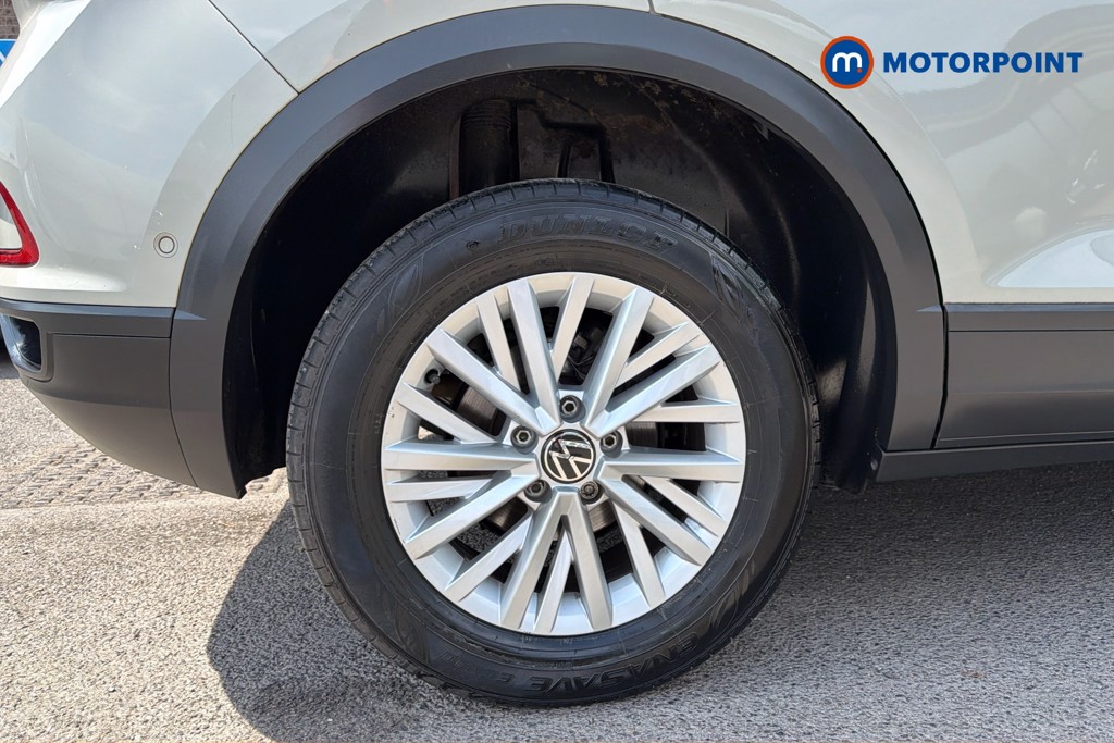 Volkswagen T-Roc Life Manual Petrol SUV - Stock Number (1648416) - 49th supplementary image