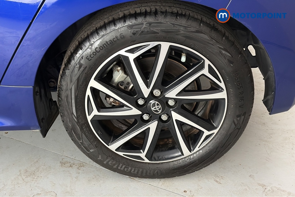 Toyota Yaris Design Automatic Petrol-Electric Hybrid Hatchback - Stock Number (1648444) - 45th supplementary image