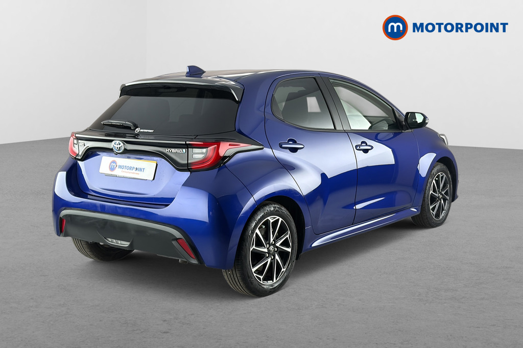 Toyota Yaris Design Automatic Petrol-Electric Hybrid Hatchback - Stock Number (1648444) - Passenger side rear corner