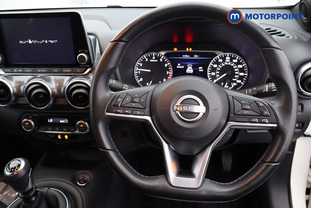 Nissan Juke N-Connecta Manual Petrol SUV - Stock Number (1649055) - 1st supplementary image