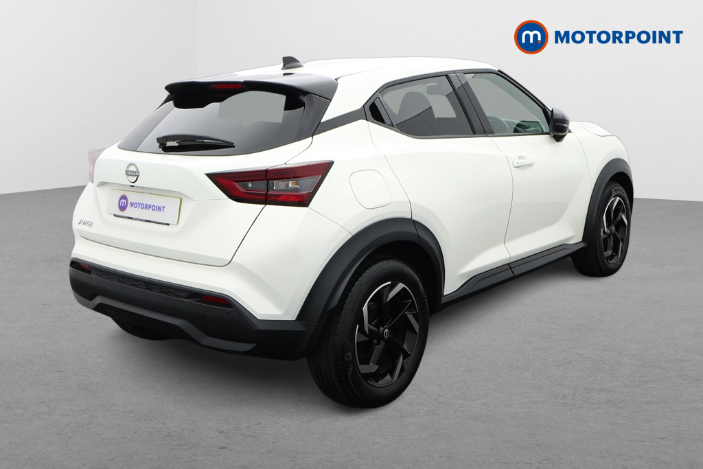 Nissan Juke N-Connecta Manual Petrol SUV - Stock Number (1649055) - Drivers side rear corner